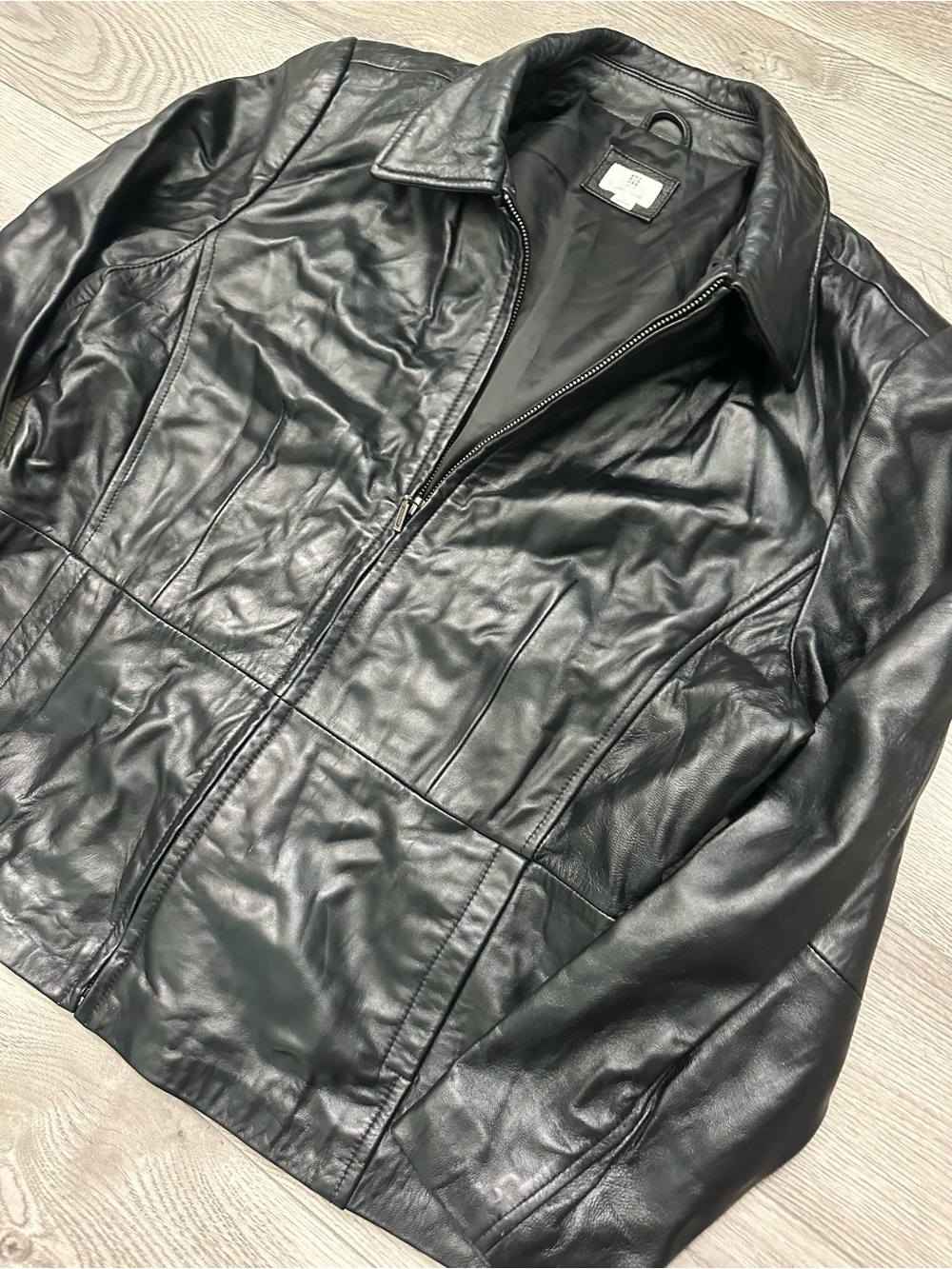 Leather Jacket - Picture 2 of 6